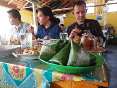 Rumah makan takanao juo