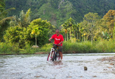 bersepeda lembah harau