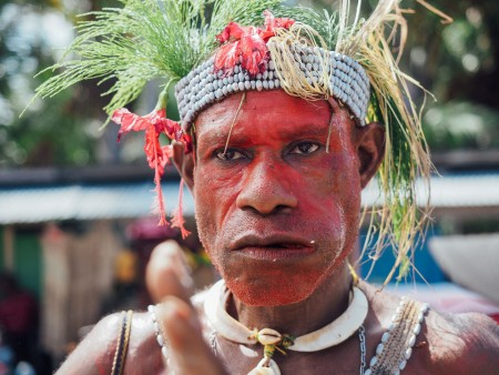 Tarian Isosolo Festival danau sentani